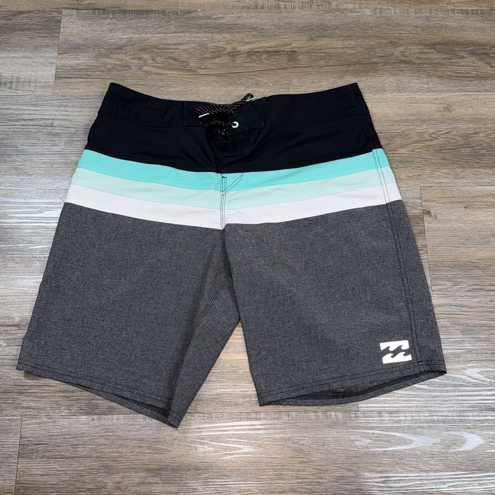 Billabong Shorts Mens 34 Stealth Boardshorts 73 Spinner Lo Tides 19"